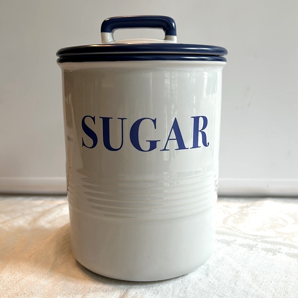 Mason Cash, English farmhouse sugar container